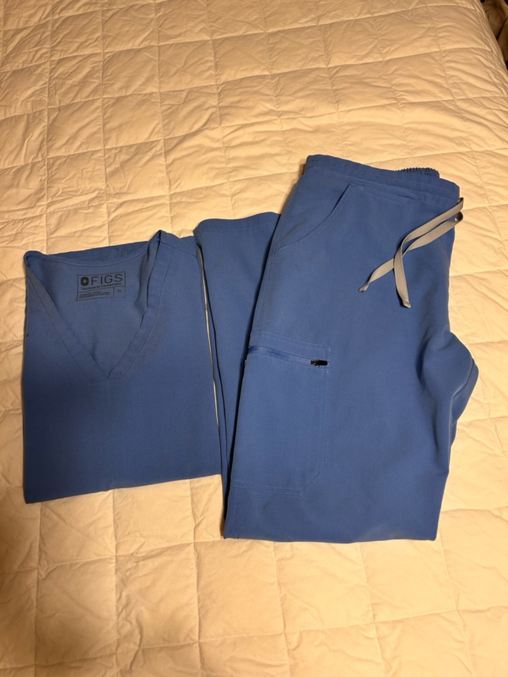 FIGS Blue Scrub Set